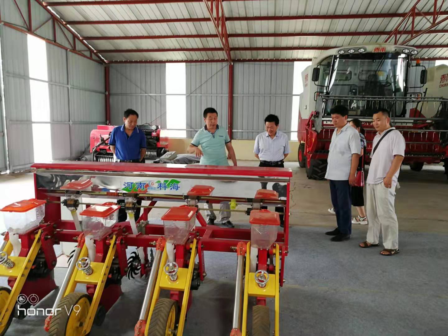 安陽市科技局副局長肖劍鋒來科海機械調(diào)研